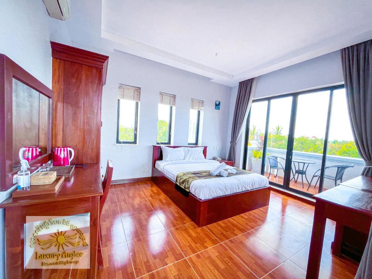 Luxury Angkor Resort & Sky Lounge Сием Реап Екстериор снимка