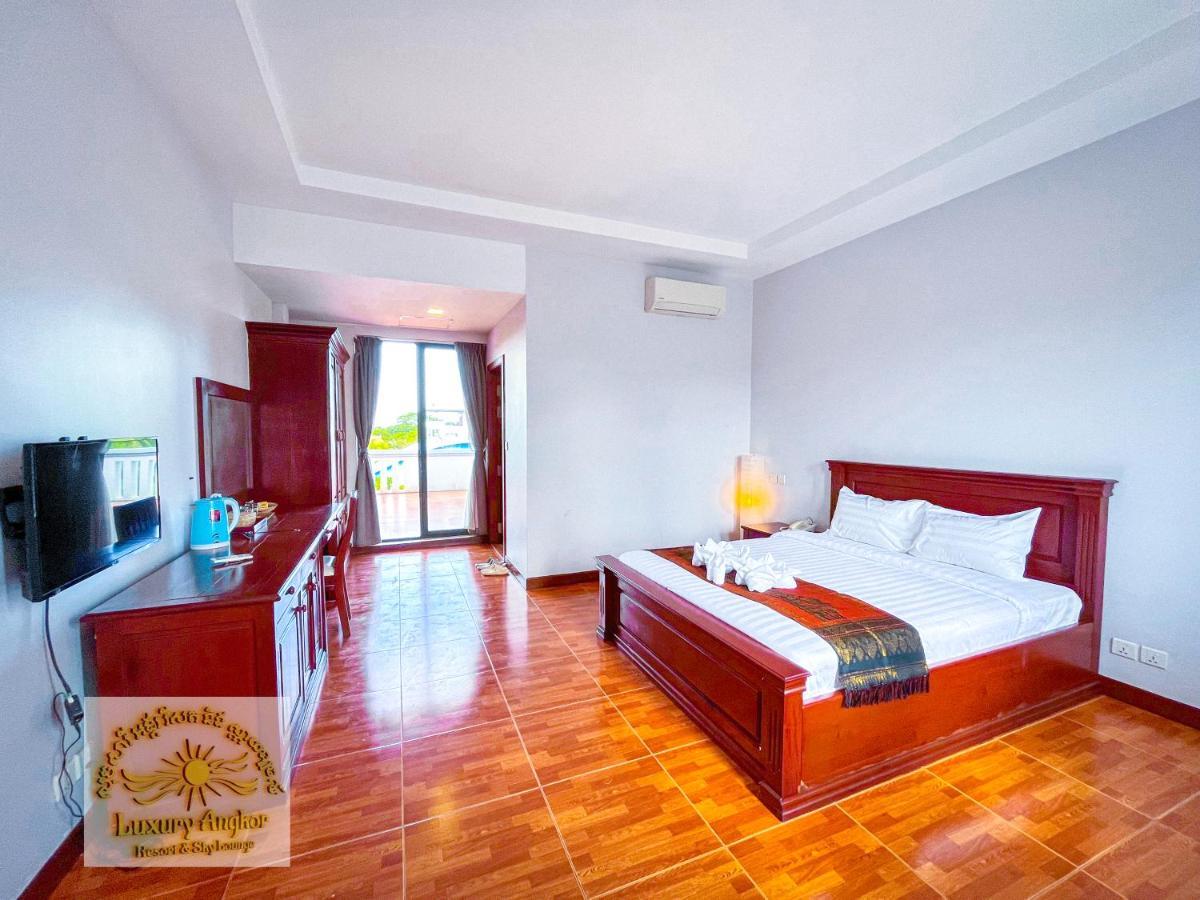 Luxury Angkor Resort & Sky Lounge Сием Реап Екстериор снимка
