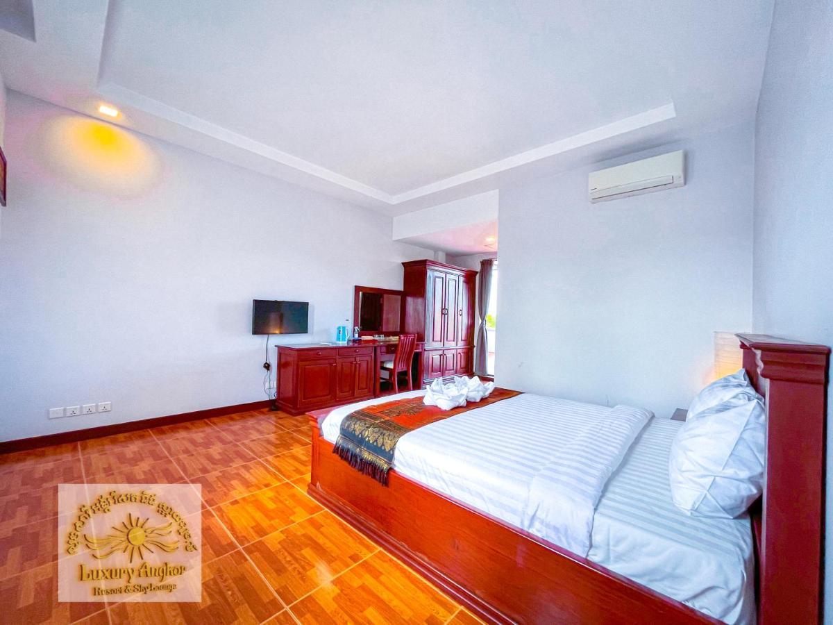Luxury Angkor Resort & Sky Lounge Сием Реап Екстериор снимка