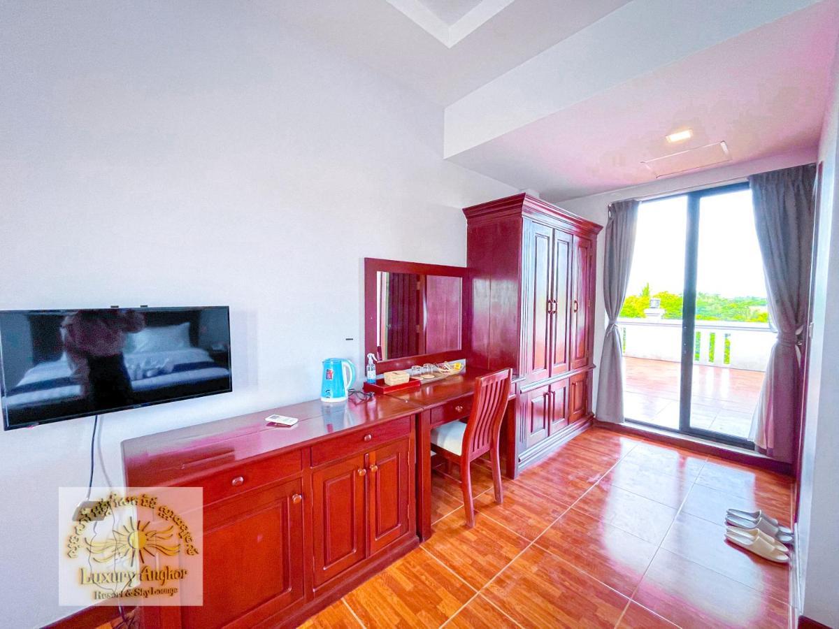 Luxury Angkor Resort & Sky Lounge Сием Реап Екстериор снимка